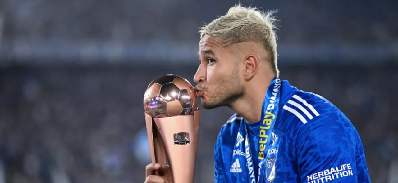 Larry Vásquez. Foto: VizzorImage / Samuel Norato