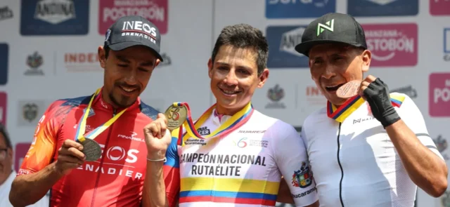 Felipe Martpinez, Esteban Chavez y Nairo Quintana - Foto: AFP