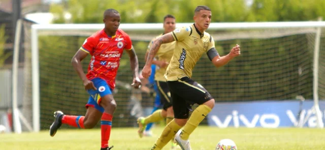 Pasto espera quedarse con los 3 puntos ante Águilas Doradas. / Foto: Vizzorimage.