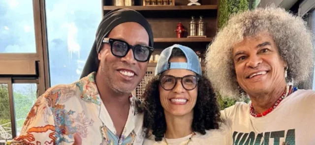 Así fue el encuentro entre El 'Pibe' Valderrama y Ronaldinho. / Foto: Instagram Pibe Valderrama.