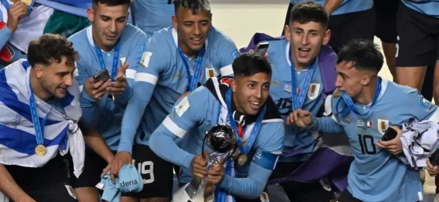 Uruguay conquistó su primer mundial sub 20 ante Italia. / Foto: AFP.