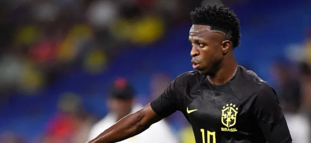 Vinicius Junior usó la camiseta número 10. Foto: AFP