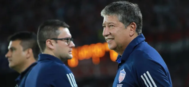 Junior recibe un dinerito ‘extra’ | Foto: VizzorImage / Jairo Cassiani