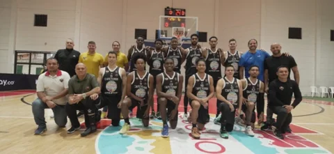Cafeteros ganó el tercer duelo de la final ante Caribbean Storm. / Foto: DPB Colombia.