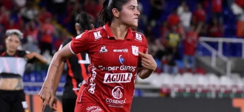Usme llega a la final como la gran goleadora de América - VizzorImage / Gabriel Aponte