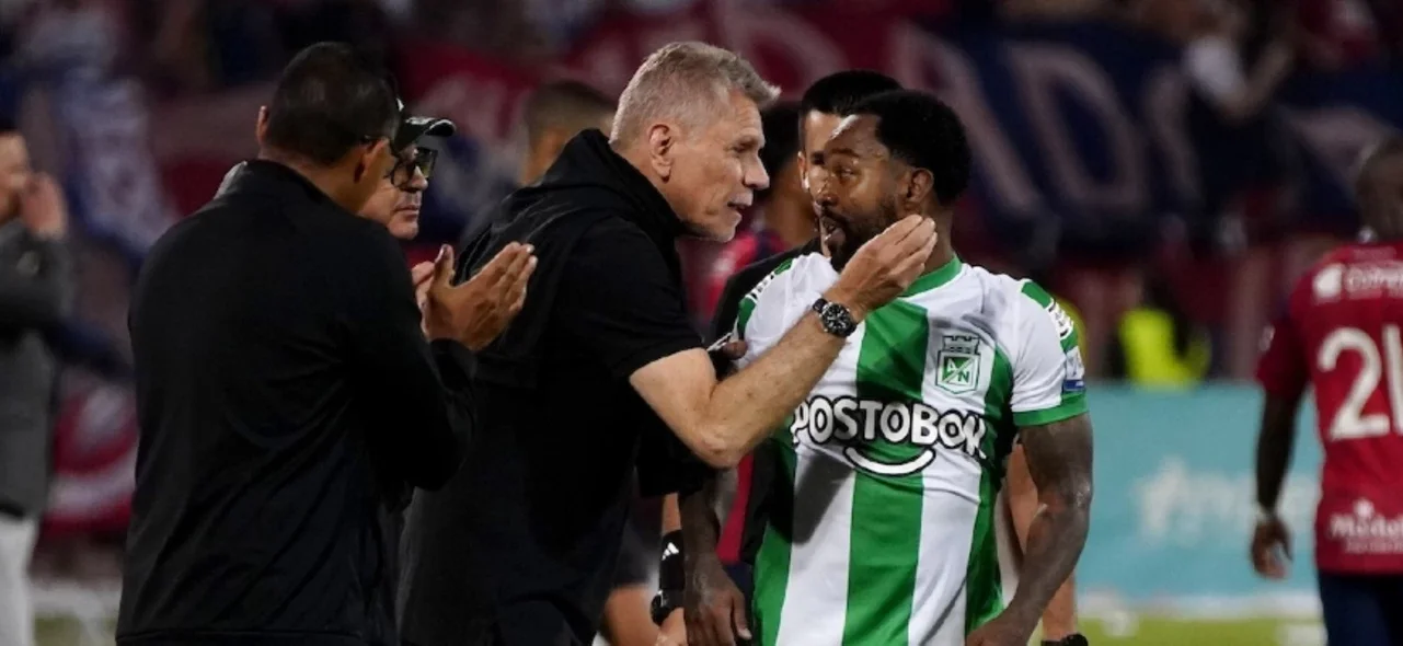 ¿Dorlan Pabón, el nuevo técnico de Nacional? | Foto: VizzorImage / Juan A. Cardona