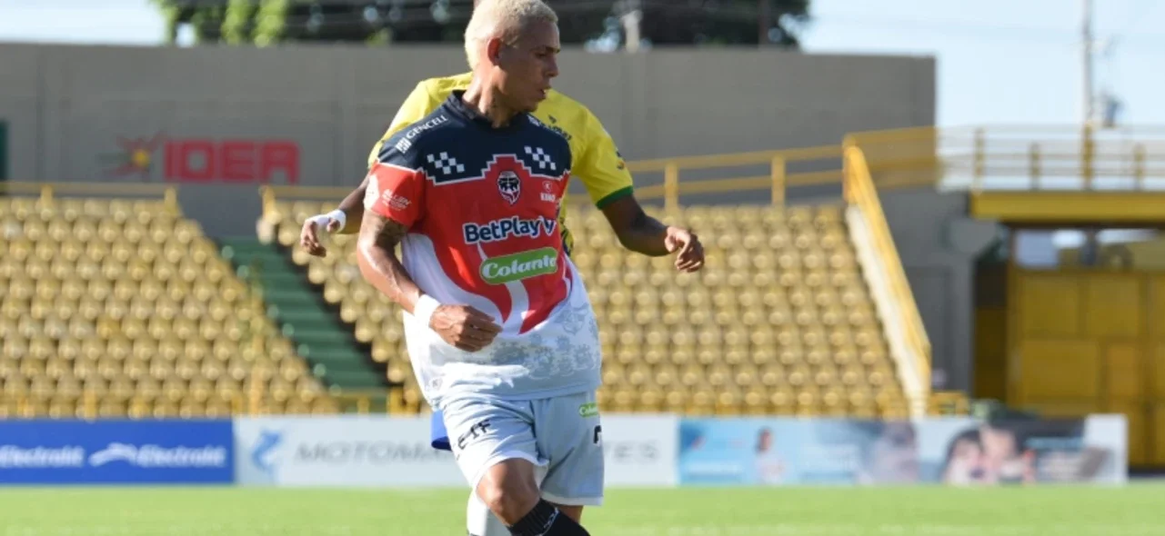 Triunfo de Fortaleza 1-0 sobre Real Cartagena -VizzorImage / Javier Garcia