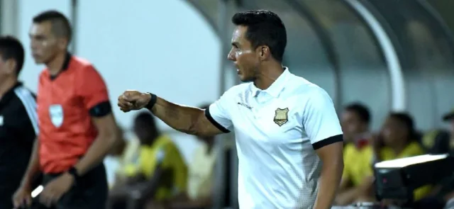 Lucas González, nuevo técnico de América | Foto: VizzorImage / Jose Martinez