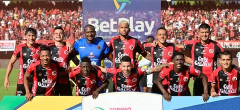 Mira la opción que tuvo Cúcuta frente a Cortuluá. / Foto: Vizzorimage.