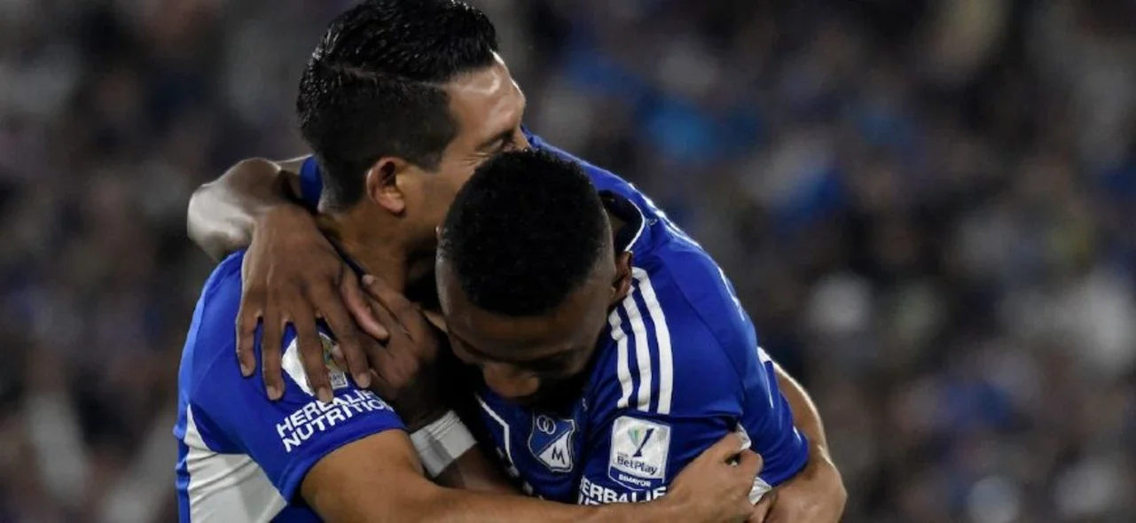 Oscar Cortés se convirtió en nuevo jugador de Lens | Foto: VizzorImage / Luis Ramirez