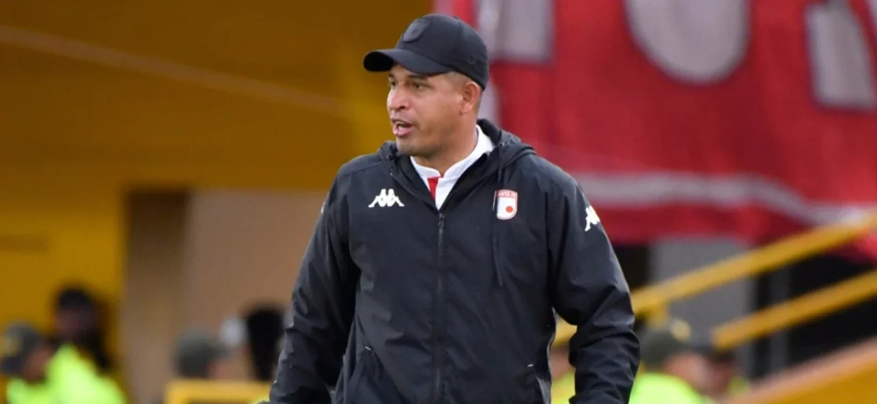 Omar Ramírez llevó a Santa Fe Femenino a su cuarta final liguera - VizzorImage / Gabriel Aponte