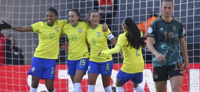 Ary de Borges rompe récord mundial con Brasil Femenino. / Foto: AFP.