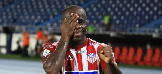 Carmelo Valencia. Foto: VizzorImage / Jairo Cassiani