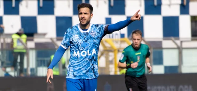 Cesc Fábregas se retira como jugador profesional / AFP