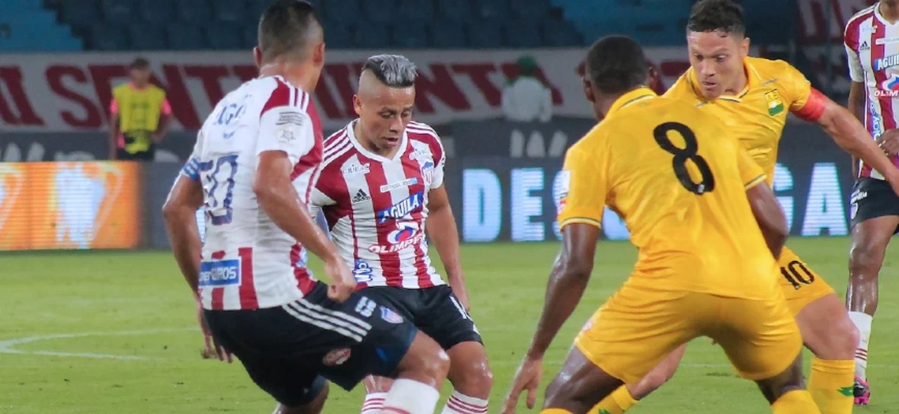 Junior cedió puntos tras empate con Bucaramanga. / Foto: Vizzorimage.