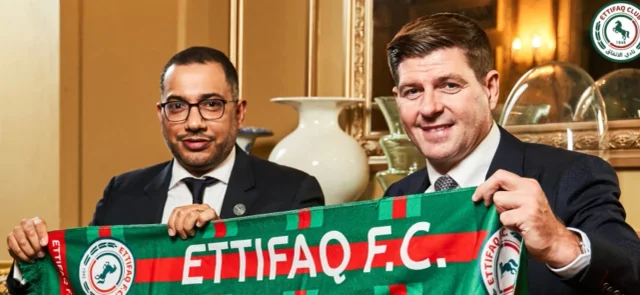 Steven Gerrard nuevo técnico en la liga de Arabia - AFP