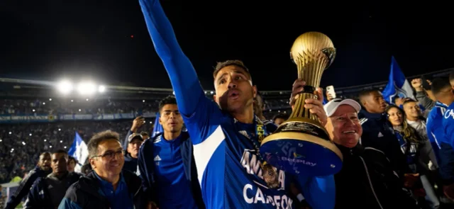 Larry Vásquez. Foto: VizzorImage / Diego Cuevas