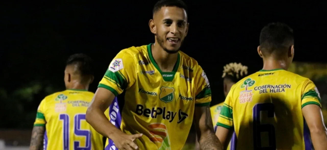 Huila gana 2-0.