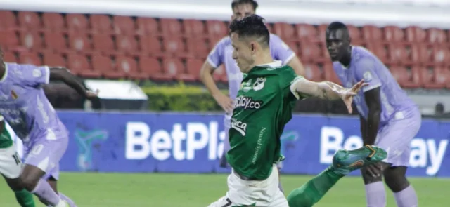 Este fue el noble gesto de Gustavo Ramírez con Deportivo Cali. / Foto: Vizzorimage.