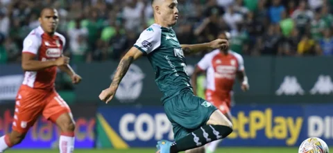Gustavo Ramírez - Delantero de Deportivo Cali - VizzorImage / Nelson Rios