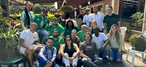 Hinchas y figuras de Atlético Nacional se reunieron en Medellín - Twitter: @higuitarene