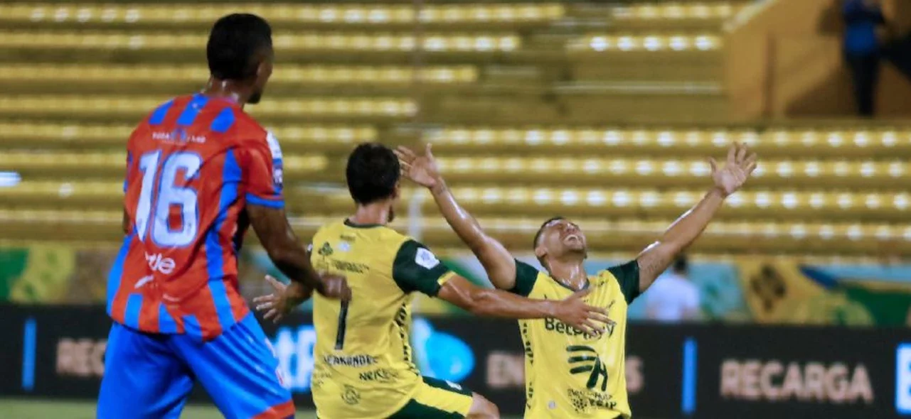 Huila hizo respetar su casa frente a Unión Magdalena | Foto: VizzorImage / Sergio Reyes