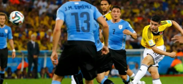 James volvió a marcar el golazo de 2014 / AFP