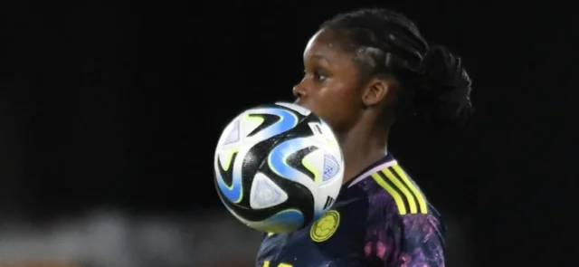 Linda Caicedo con la camiseta de la selección Colombia - VizzorImage / Luis Ramirez