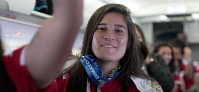 Win Sports acompañó en el avión a Santa Fe | Foto Win Sports