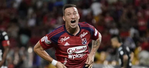 Pons le dio el gol del triunfo a Medellín sobre Junior. / Foto: Vizzorimage.