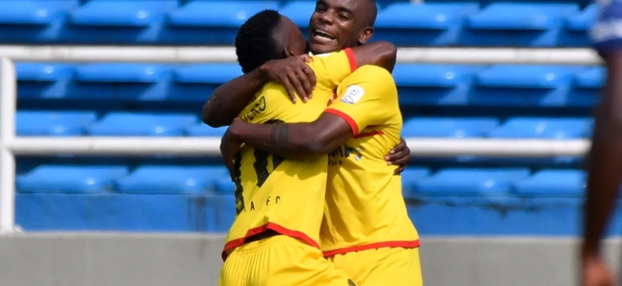 Triunfo de Bogotá 0-2 sobre Atlético - VizzorImage / Gabriel Aponte