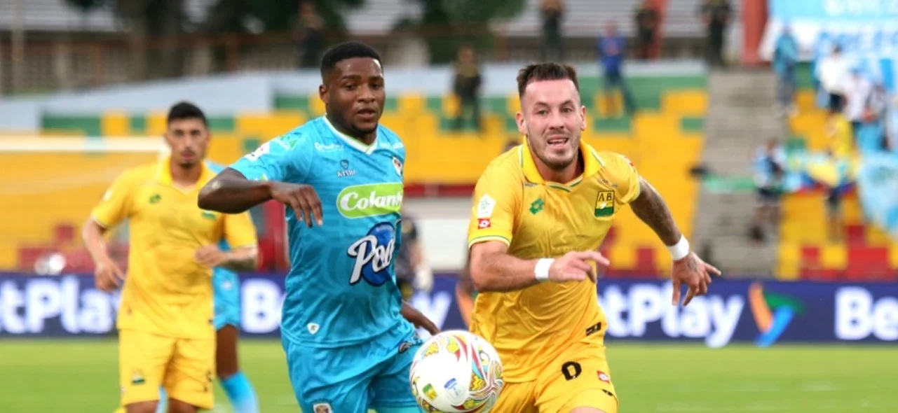 Bucaramanga goleó a Jaguares. Foto: VizzorImage / Jaime Moreno