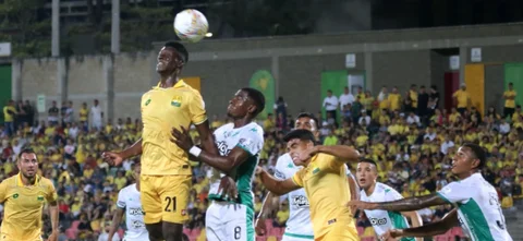 Atlético Bucaramanga derrotó a Deportivo Cali. Foto: VizzorImage / Jaime Moreno