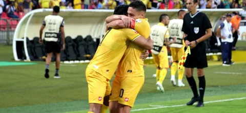 Triunfo de Bucaramanga 3-0 sobre Jaguares - VizzorImage / Jaime Moreno