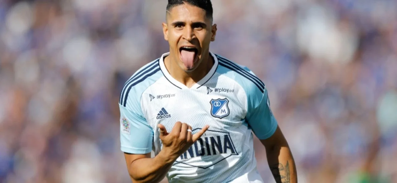 Cataño vuelve al gol con el conjunto embajador - VizzorImage / Andrés Rot