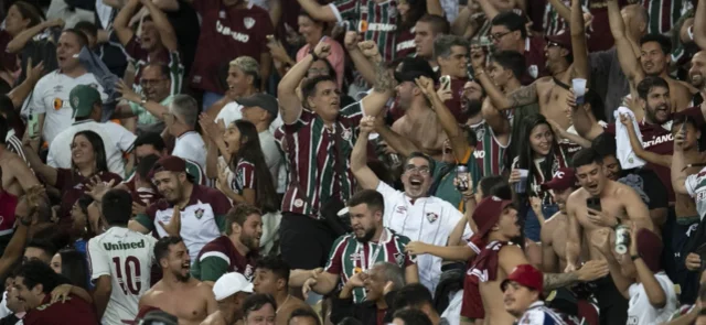 Hinchada de Fluminense en el Maracaná - Foto: AFP