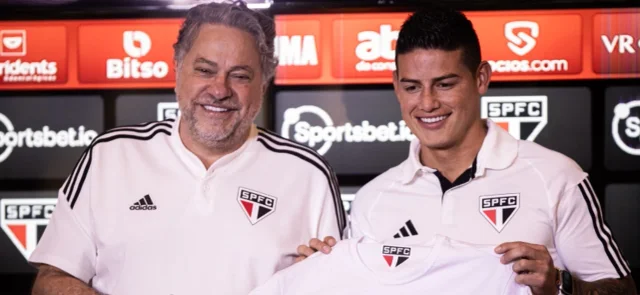 Julio Casares y James - Foto: AFP