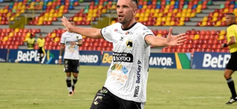 Victoria de Llaneros 3-0 sobre Real Soacha - VizzorImage / David Murillo