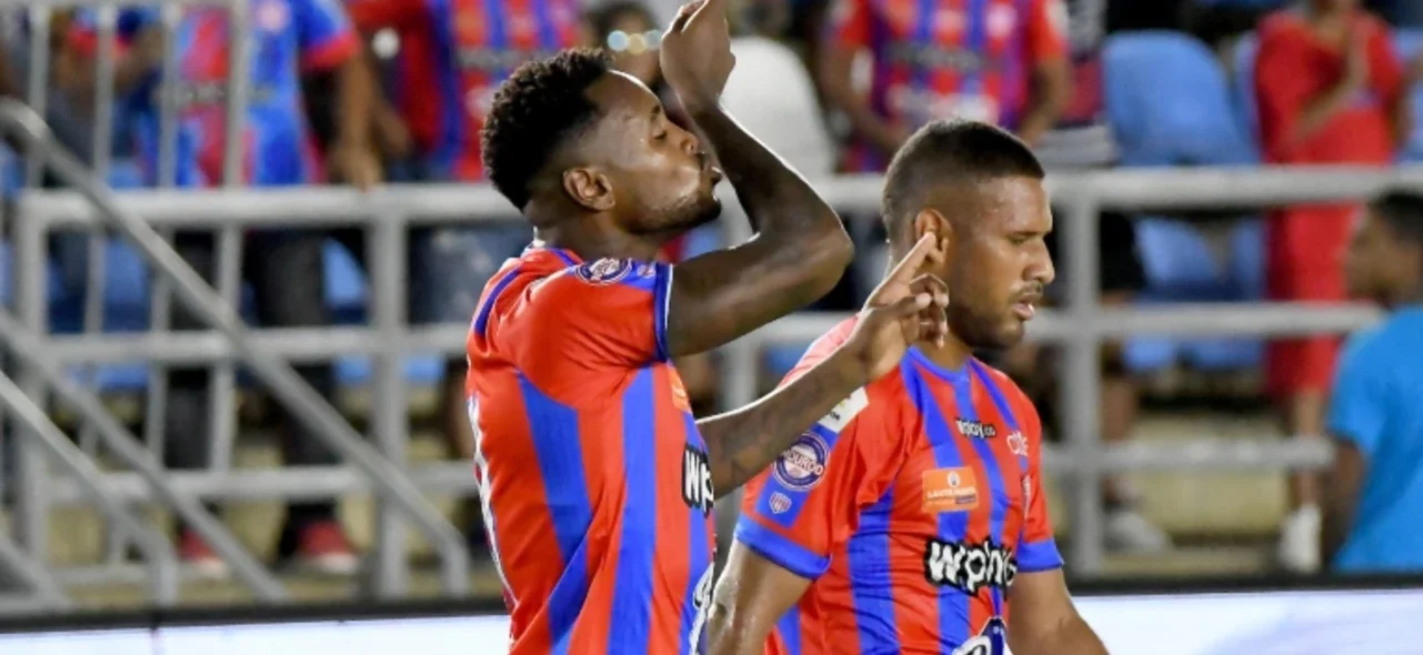 Unión Magdalena se caracterizó por dominar el juego y prestarle poco el balón a su rival - VizzorImage / Miguel Vermeire