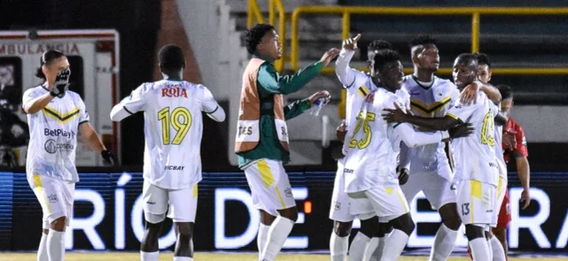 Quindío le ganó en Tunja a Patriotas. Foto: VizzorImage / Edward Leguizamon