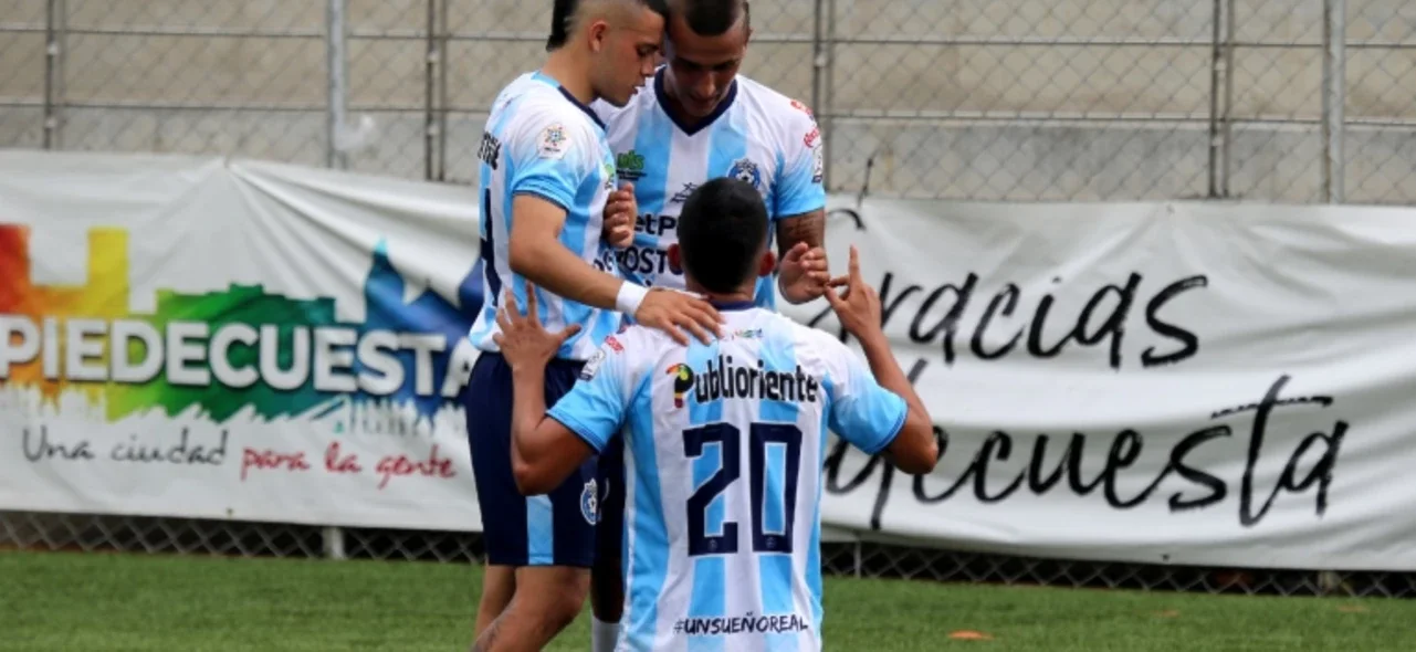 Triunfo de Real Santander 2-1 sobre Patriotas -VizzorImage / Jaime Moreno