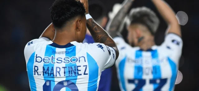 Roger Martínez es baja para Racing en la Copa Libertadores. / Foto: Twitter Racing.
