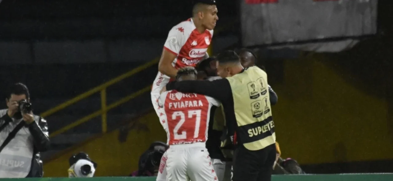 Triunfo de Santa Fe 1-0 sobre Medellín - VizzorImage / Luis Ramirez