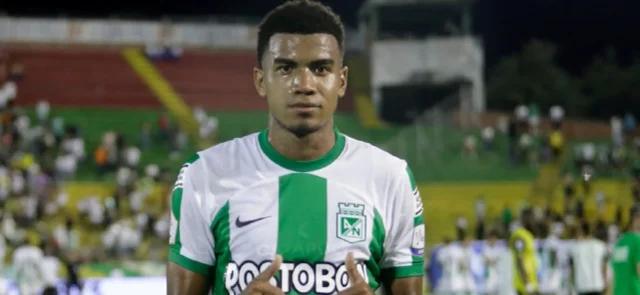 Jhon Solís contó con un scout de la Premier League en el partido ante Huila. / Foto: Vizzorimage.