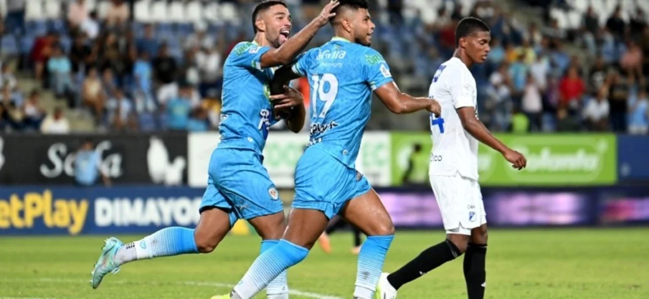 Daniel Padilla, jugador ‘felino’, fue expulsado al minuto 75’ - VizzorImage / Andres Lopez