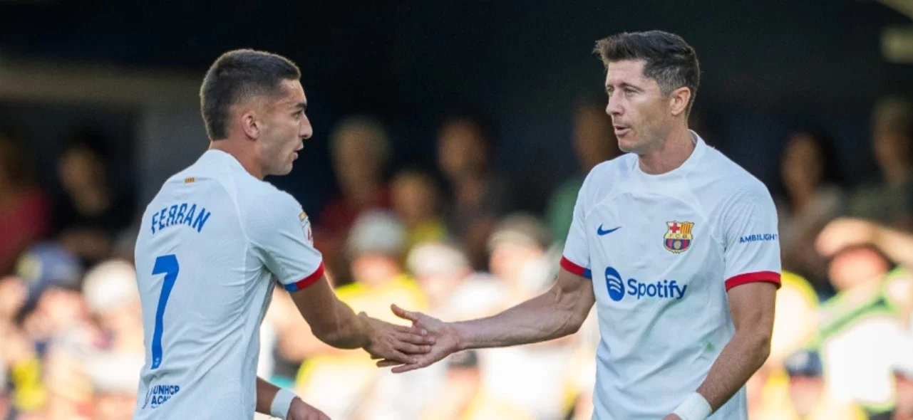 Barcelona hizo la tarea ante Villarreal y no da ventaja en LaLiga. / Foto: AFP.