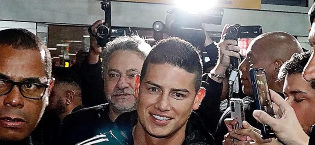 James, recibido como una estrella | Foto Sao Paulo