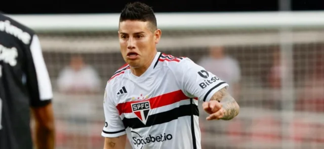 El colombiano James Rodríguez en su debut como titular en Sao Paulo - AFP