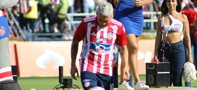 ¿Vuelve Juan Fernando Quintero a Junior? | Foto: VizzorImage / Jairo Cassiani