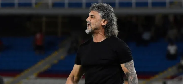 Leonel Álvarez, en carpeta en América de Cali | Foto: VizzorImage / Gabriel Aponte